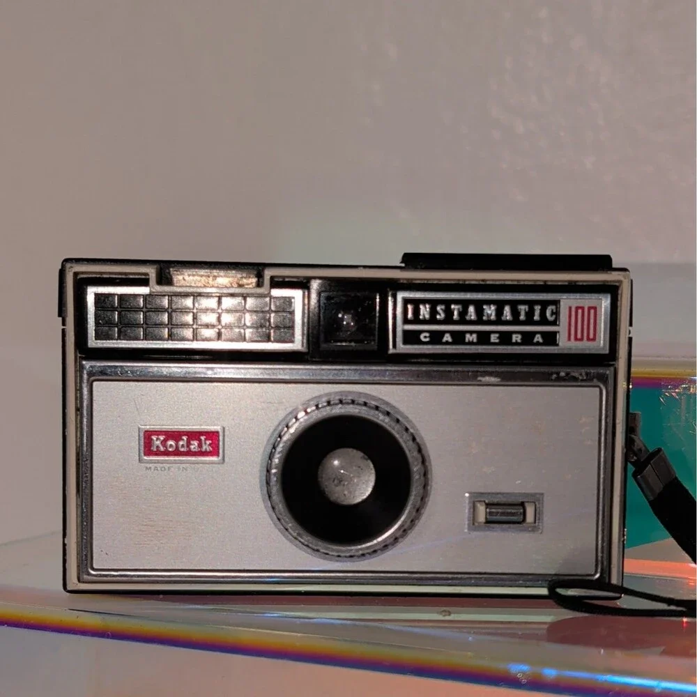 Vintage Kodak Instamatic 100 Film Camera – Made in USA – Untested